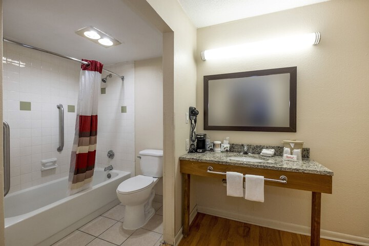 Room 19 of 29