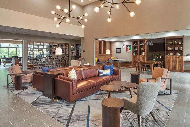 Hotel Interior 4 of 28