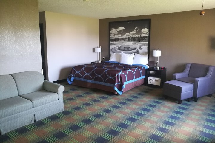 Super 8 by Wyndham Keokuk