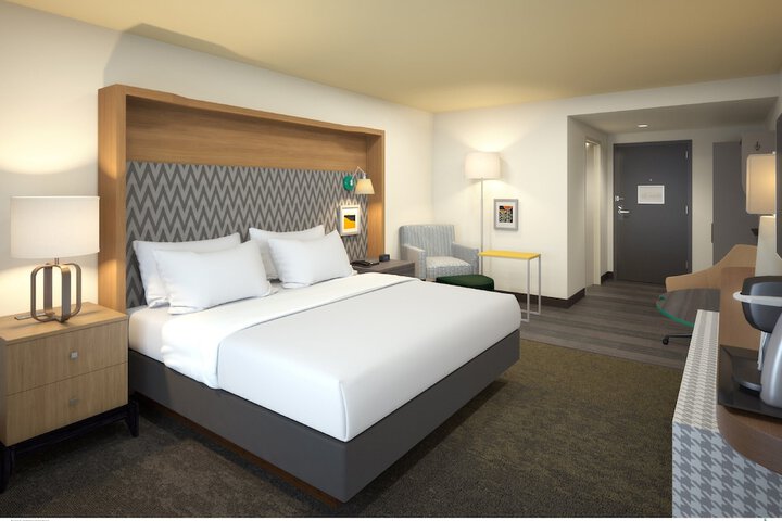 Room 43 of 61