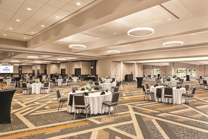Hilton Knoxville Airport