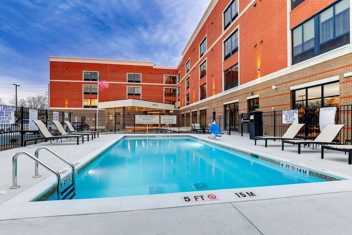 Pool 6 of 60