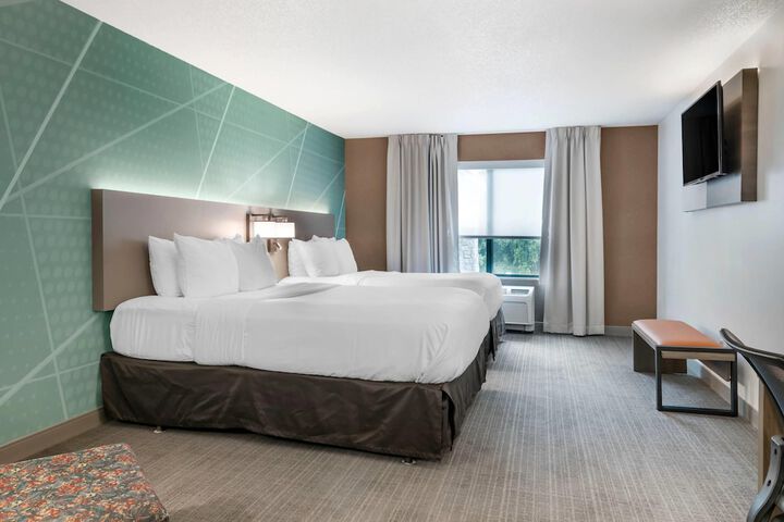Comfort Inn & Suites Lake George