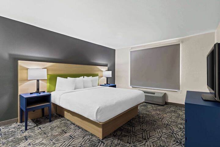 Country Inn & Suites by Radisson Savannah I-95 North, GA