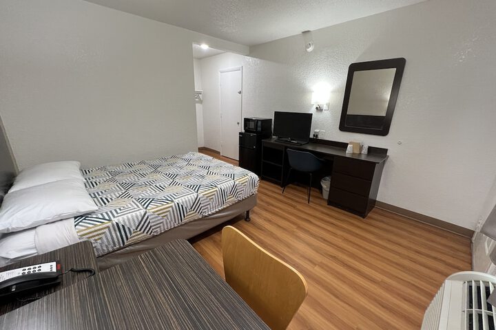 Room 19 of 36