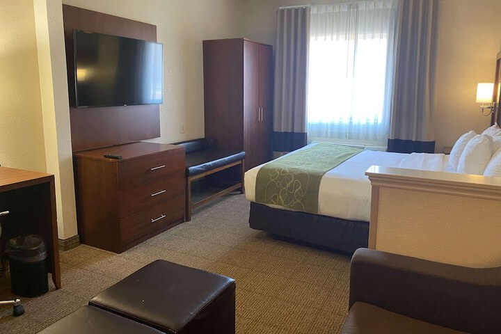 Room 16 of 41
