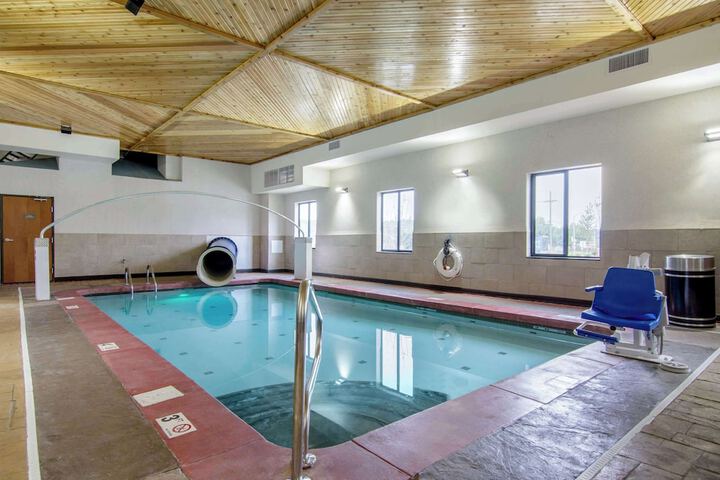 Comfort Inn & Suites Shawnee - Kansas City