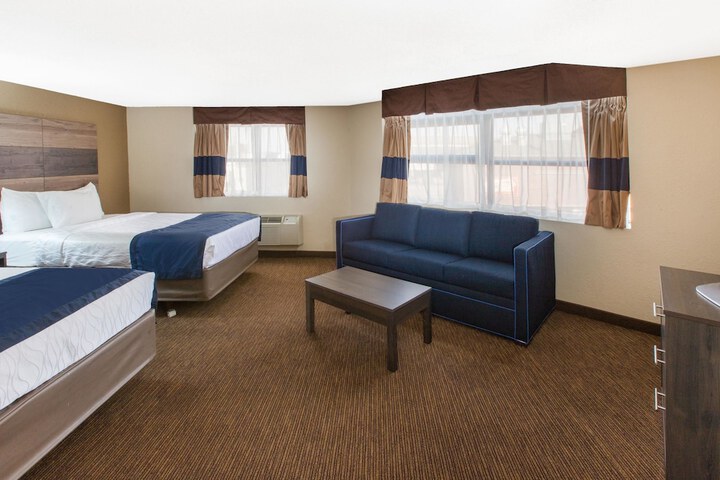 Room 8 of 20