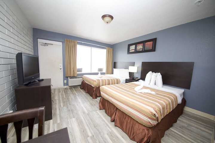 Room 20 of 33