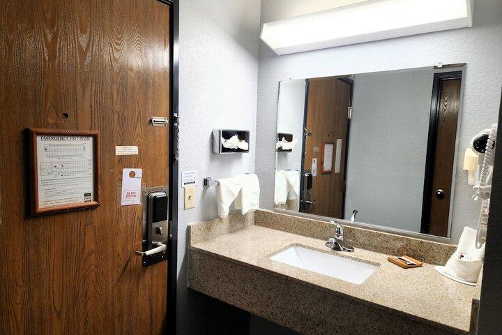 Express Inn Parsons