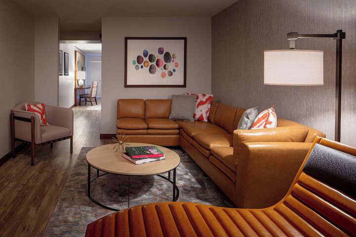 Room 51 of 117