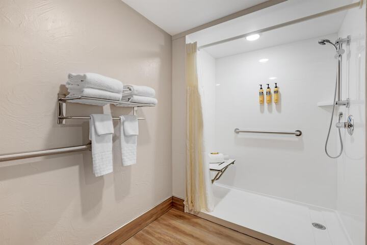 Best Western Plus GranTree Inn