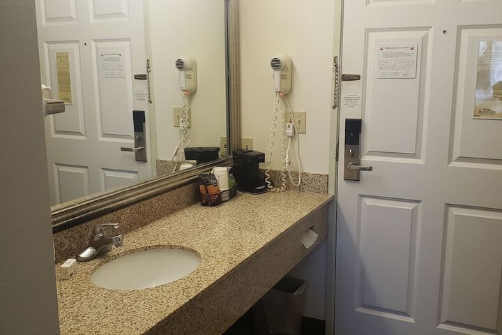 Room 9 of 45