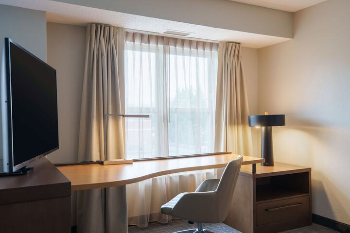 Room 34 of 42