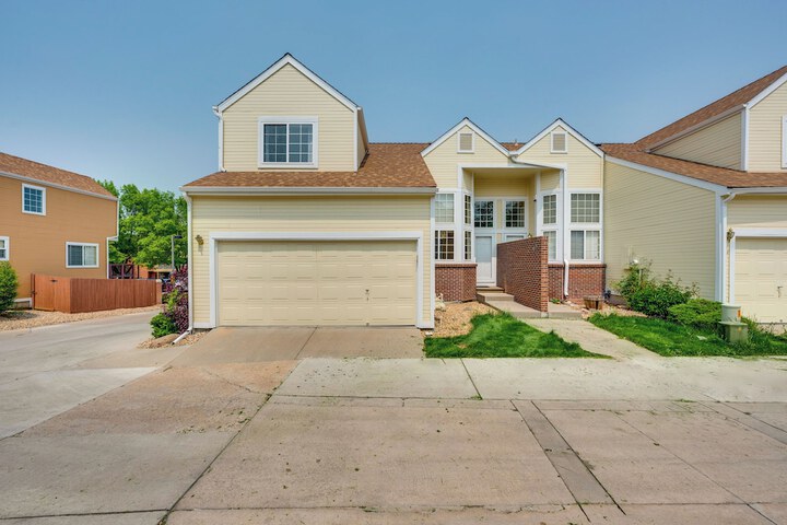 13 Mi to Dtwn Denver: Arvada Townhome w / Deck