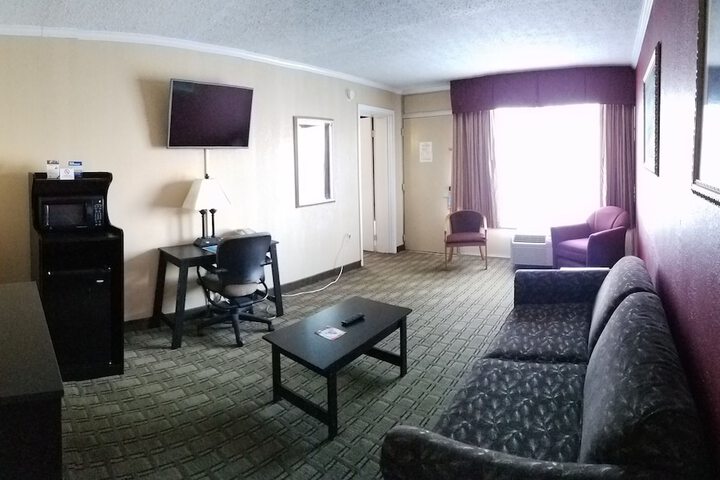 Room 30 of 36