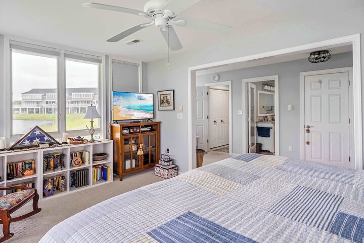 Whale of a Time Waterfront Stay for 10 With Resort-style Amenities