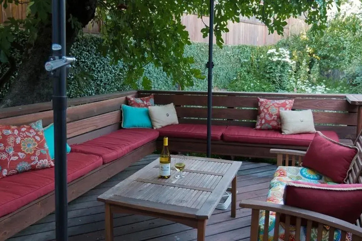 COOPER HOUSE BED & BREAKFAST INN