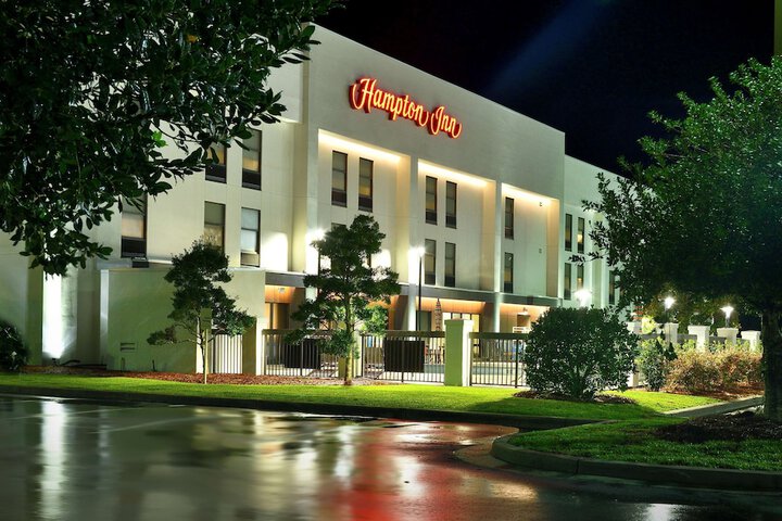 Hotel 4 of 64