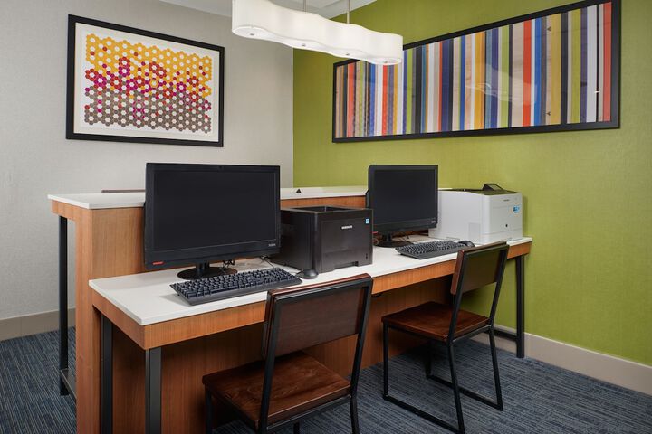 Holiday Inn Express & Suites Oxford by IHG