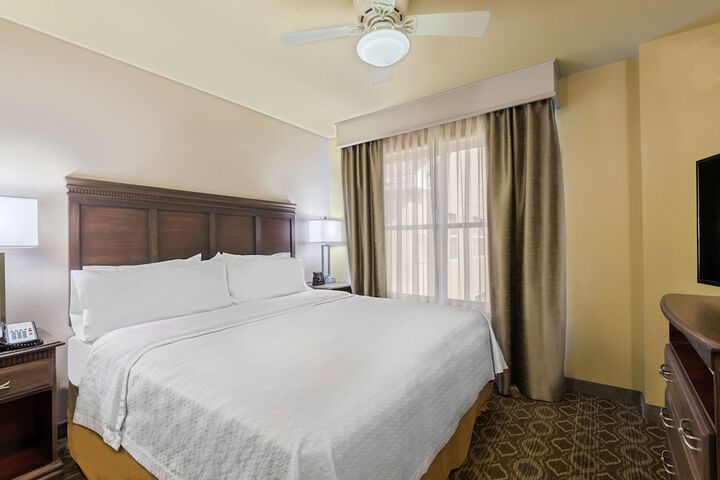 Room 14 of 24
