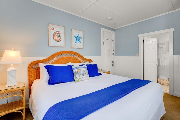 Surf City Hotel