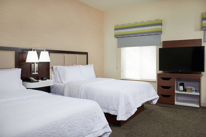 Room 9 of 25