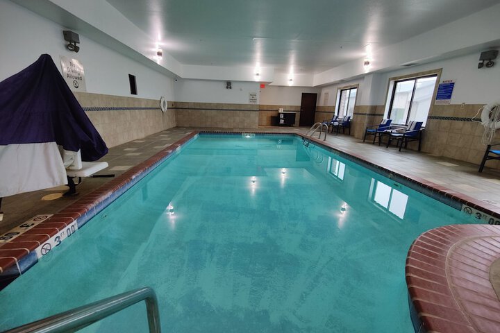 Holiday Inn Express Waterloo Cedar Falls by IHG