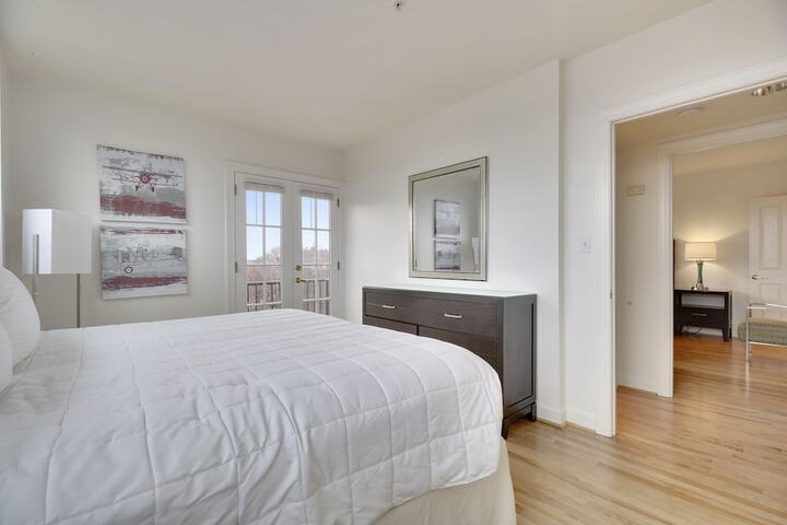 Room 5 of 19