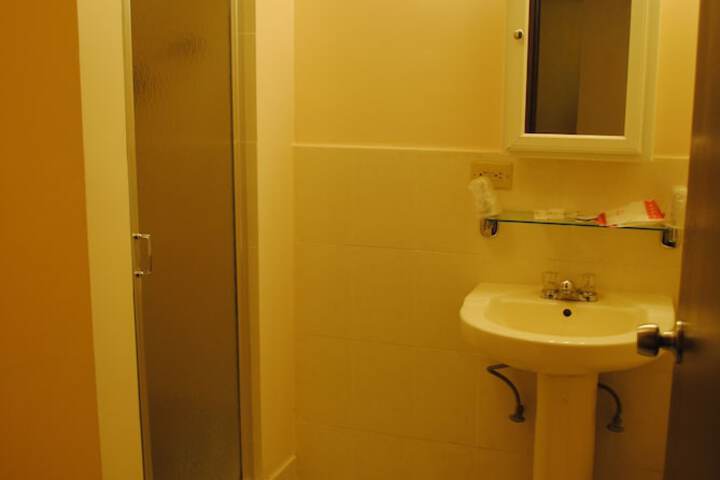 Room 26 of 37