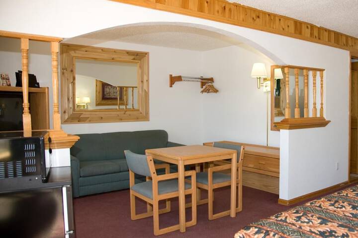 Room 8 of 26
