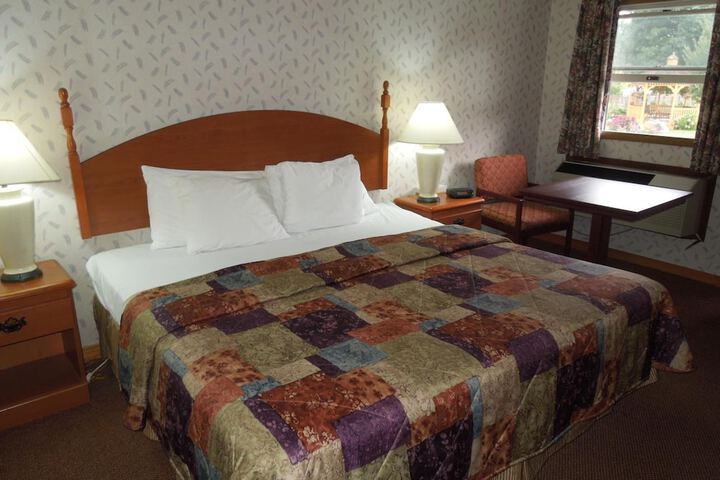 Room 34 of 41