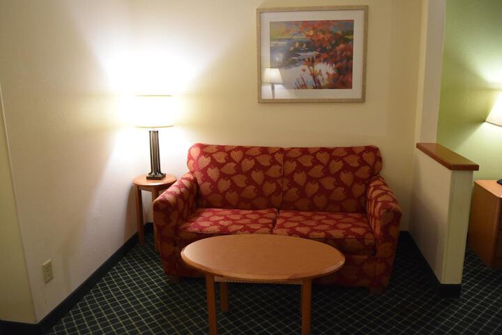 Room 30 of 53