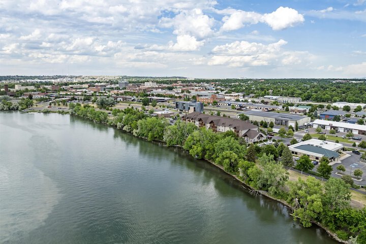 Best Western Plus Riverfront Hotel & Suites