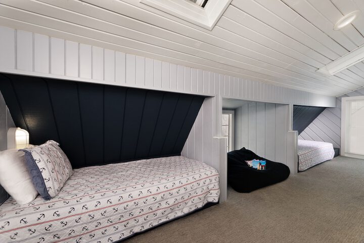 Room 40 of 69