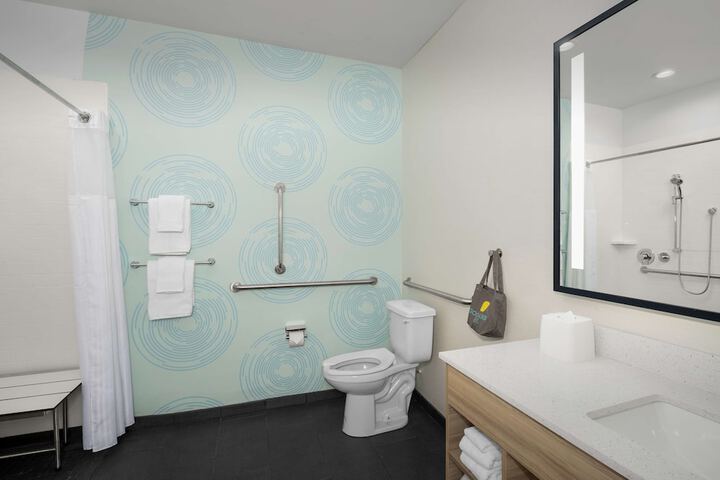 Room 12 of 35