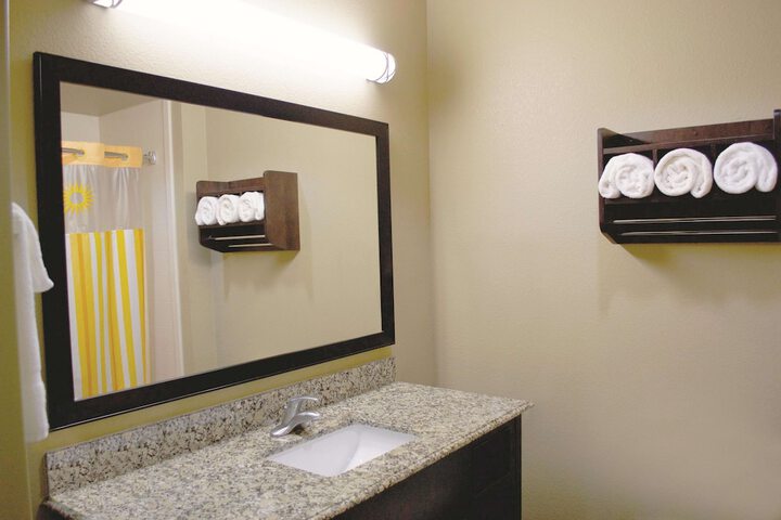 Room 17 of 41