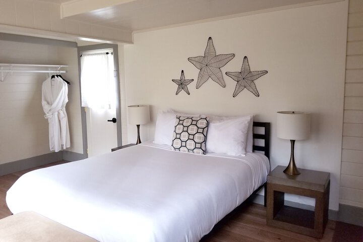 Room 74 of 128