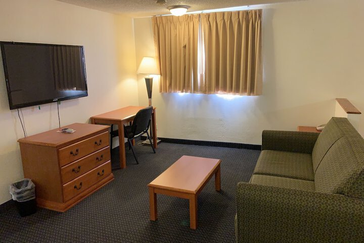 Room 26 of 48