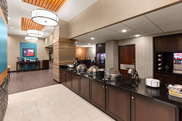 Heritage Inn & Suites San Antonio Airport Trademark Wyndham