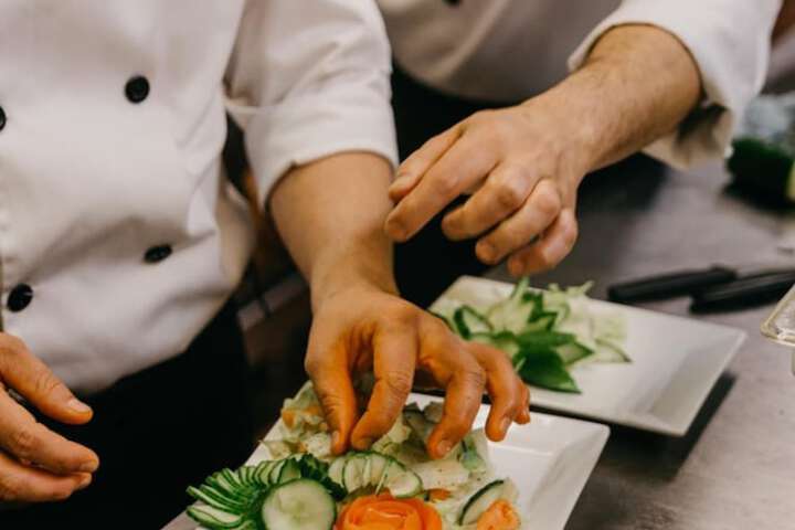 Dining 42 of 63