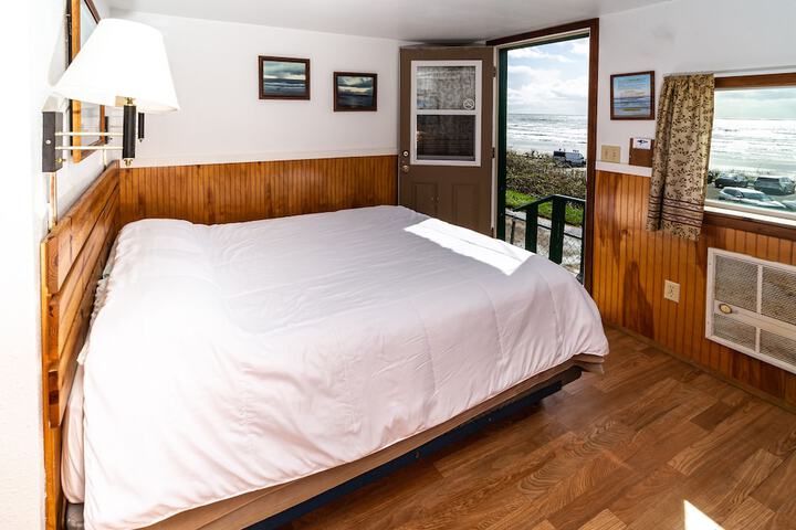 Oceanside Ocean Front Cabins