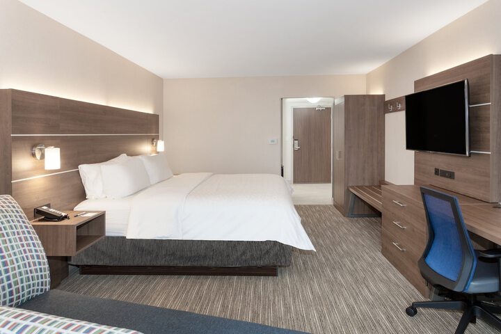 Room 16 of 33