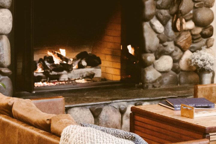 Lounge 101 of 108