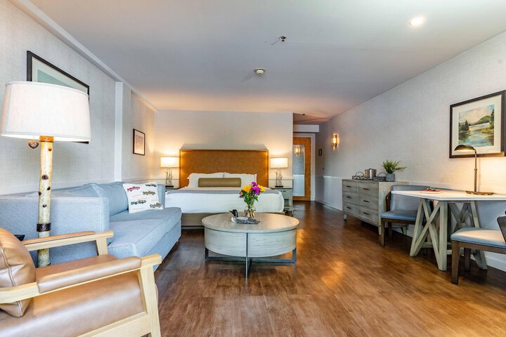 Room 47 of 178