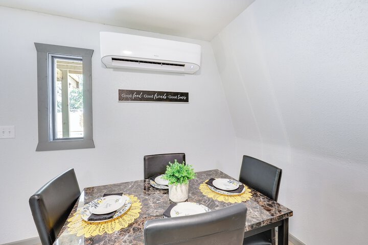 Family-friendly Broken Bow Home w / Grill!