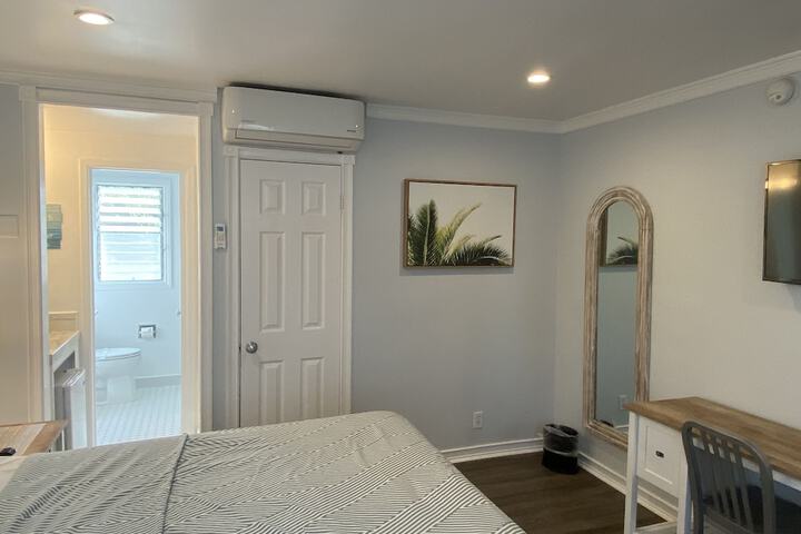 Room 11 of 78