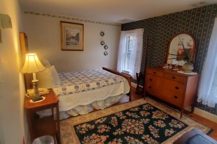 Room 115 of 125
