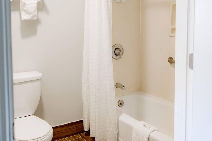 Quality Inn & Suites Lathrop - South Stockton