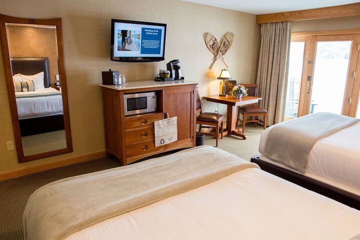 Golden Arrow Lakeside Resort